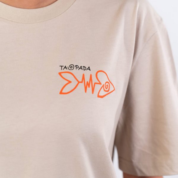 Camiseta: Raspa pecho / Pez espalda - Color: Desert Dust
